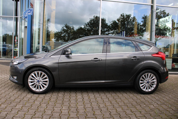 Ford Focus 1.0 Titanium | Climate Control | Navigatie | Cruise Control | Parkeersensoren | Lichtmetalen Velgen |