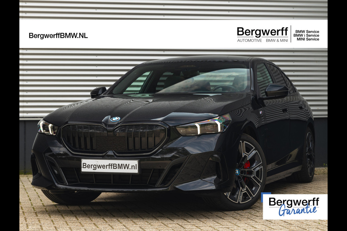 BMW 5 Serie 550e xDrive - M-Sport Pro - Pano - Bowers & Wilkins - Driving + Parking Ass Prof