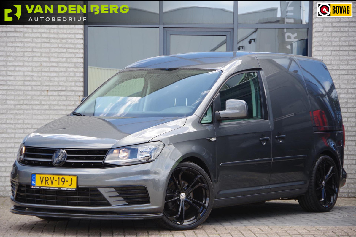 Volkswagen Caddy 2.0 TDI E6, 150PK, 2X SCHUIFDEUR, LEDER, HOOGGLANS GRILLE, APPLE CARPLAY, AIRCO, DAB, BLUETOOTH, TREKHAAK