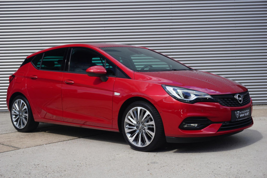 Opel Astra 1.2 Turbo 130 Pk Elegance | Navigatie Pro | Lederen bekleding | Winterpack | Climate Control | Parkeersensoren/Camera  | Privacy Glass |  Carplay/AndroidAuto |