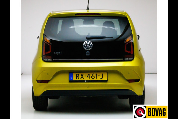 Volkswagen up! 1.0 BMT high up! Black Style Panoramadak, Stoelverwarming, LMV, Black pakket, PDC, Cruise control