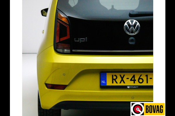 Volkswagen up! 1.0 BMT high up! Black Style Panoramadak, Stoelverwarming, LMV, Black pakket, PDC, Cruise control