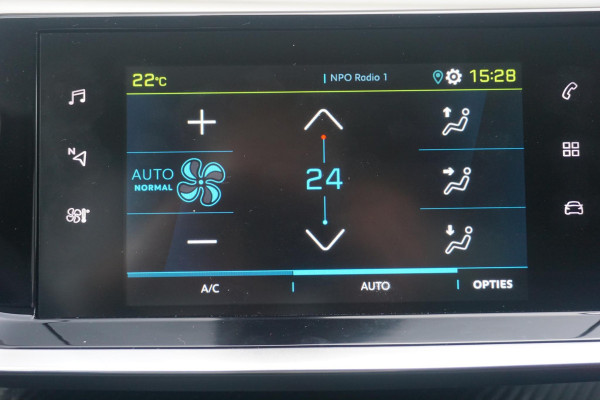 Peugeot e-208 EV Style 136 Pk 50 kWh 3 Fase | Climate control | Apple Carplay/AndroidAuto | Parkeersensor | Lichtmetalen velgen | Privacy Glass | Cruise Control |