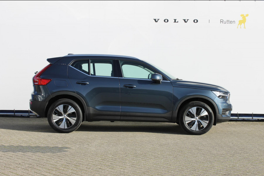 Volvo XC40 T4 211PK Automaat Recharge Inscription Navigatie / Cruise control / Standkachel / 18'' Lichtmetalen velgen / Apple Carplay