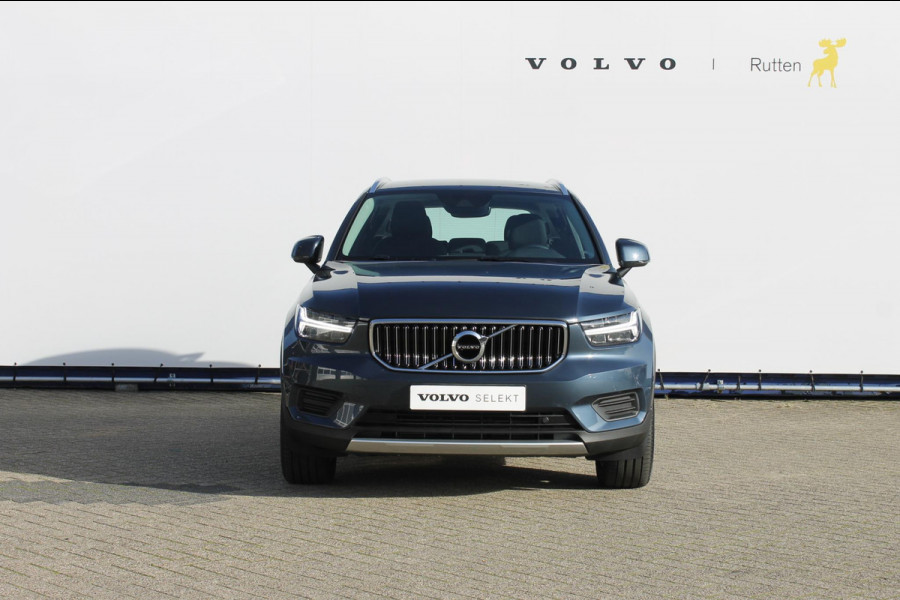 Volvo XC40 T4 211PK Automaat Recharge Inscription Navigatie / Cruise control / Standkachel / 18'' Lichtmetalen velgen / Apple Carplay