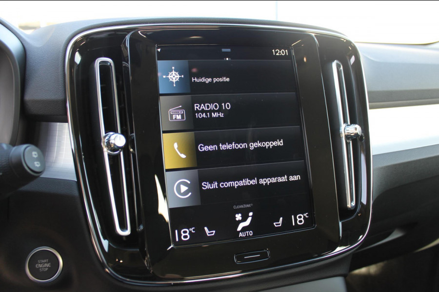 Volvo XC40 T4 211PK Automaat Recharge Inscription Navigatie / Cruise control / Standkachel / 18'' Lichtmetalen velgen / Apple Carplay