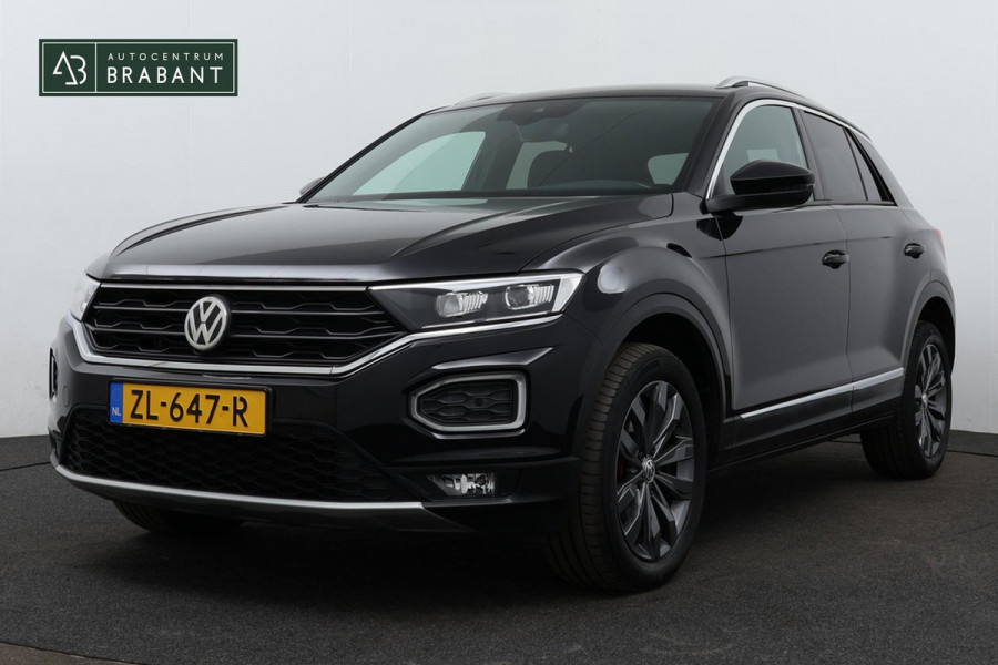 Volkswagen T-Roc 1.5 TSI Sport (NAVIGATIE, CAMERA, CARPLAY, PARKEERSENSOREN, LED, 1e EIGENAAR, GOED ONDERHOUDEN)