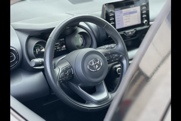 Toyota Yaris 1.5 Hybrid Dynamic | Navi | Camera | Carplay | LED