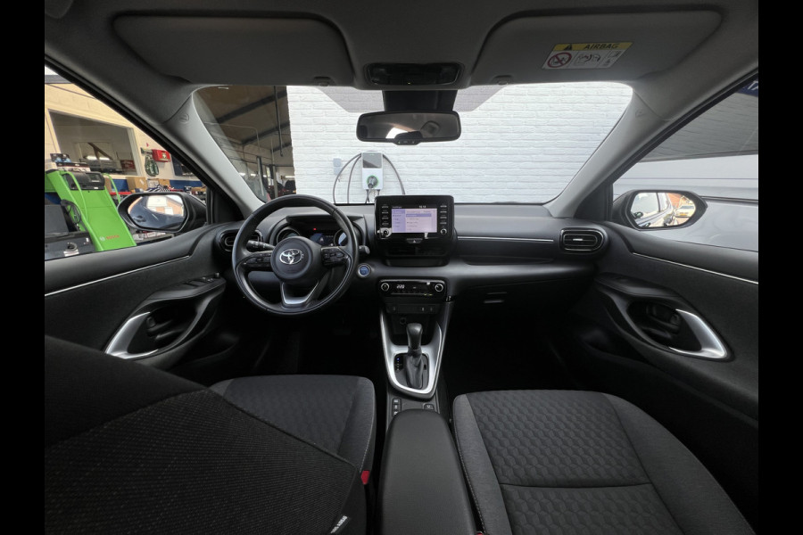 Toyota Yaris 1.5 Hybrid Dynamic | Navi | Camera | Carplay | LED