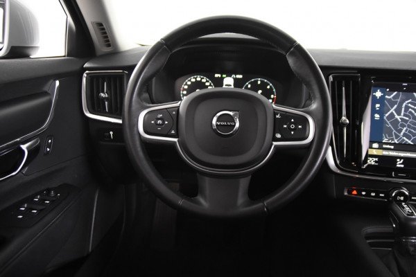 Volvo V90 2.0 D3 Kinetic *Navigatie*Carplay*