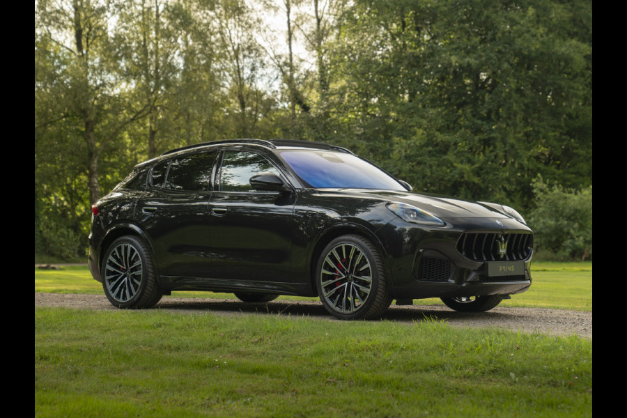 Maserati Grecale Modena 330pk | Full! | Luchtvering | Pano | 360 cam | Sonus Faber | Driver Assistance Pack Plus | Head-up | Stoelkoeling