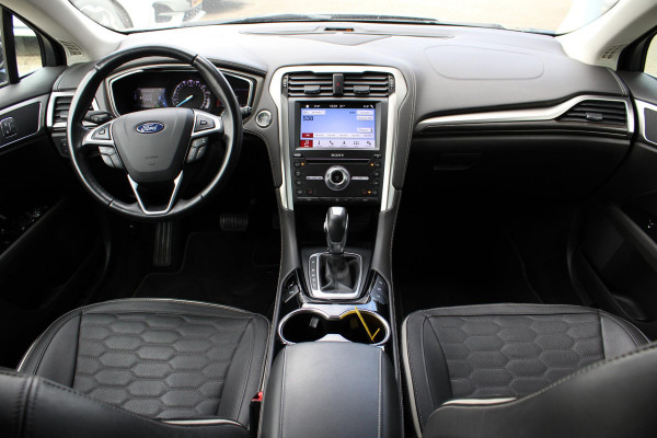 Ford Mondeo 2.0 IVCT HEV Vignale | Adaptive cruise control | Camera | Sony audio | Elektrische achterklep | Trekhaak