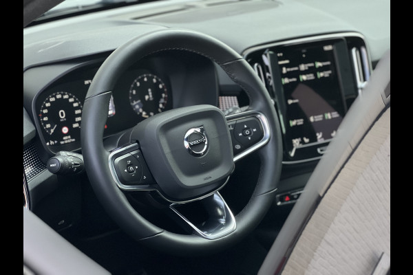 Volvo XC40 1.5 T3 R-Design | Pano | Harman Kardon | Virtual Cockpit | LED | Carplay | Navi