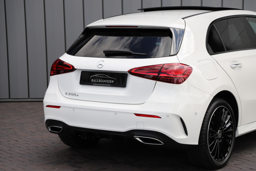 Mercedes-Benz A-Klasse 250 e AMG Aut8 | 218PK | Pano | ACC | Sfeerverlichting | Keyles-go | Camera | 2023.