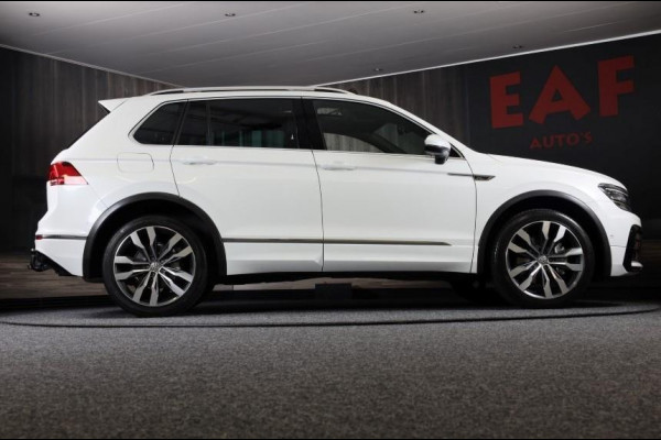 Volkswagen Tiguan 2.0 TSI 4Motion 3 x R Line / Digital Cockpit / Acc / Lane Assist / Open Pano / Led / Trekhaak / Pdc / 20 Inch