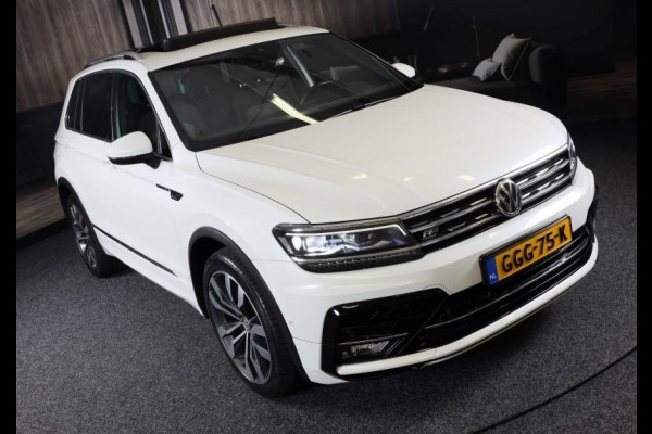 Volkswagen Tiguan 2.0 TSI 4Motion 3 x R Line / Digital Cockpit / Acc / Lane Assist / Open Pano / Led / Trekhaak / Pdc / 20 Inch