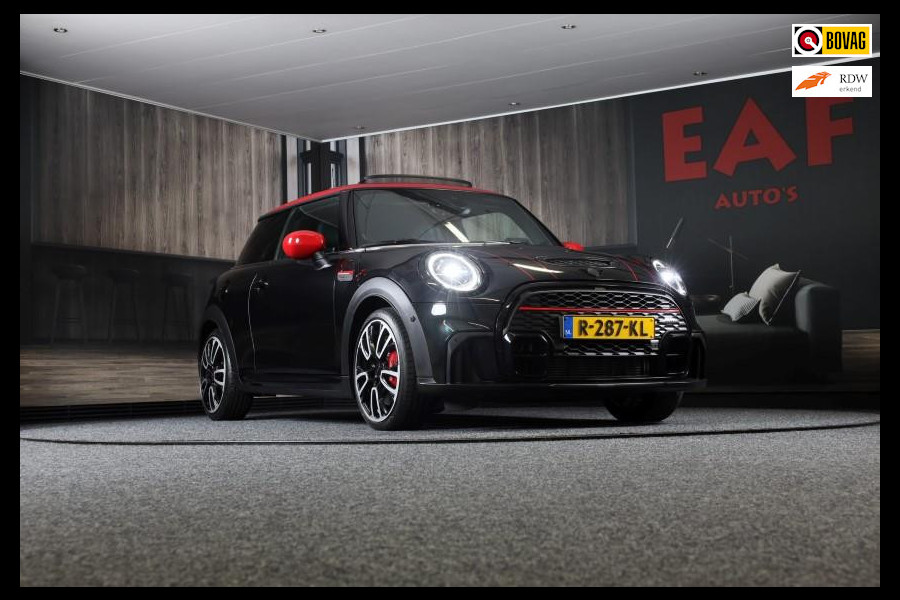 MINI Mini 2.0 John Cooper Works Essential / AUT / ACC / Head Up / HK / Leder / Camera / Navi / Panoramadak / Led / Pdc / 17 Inch