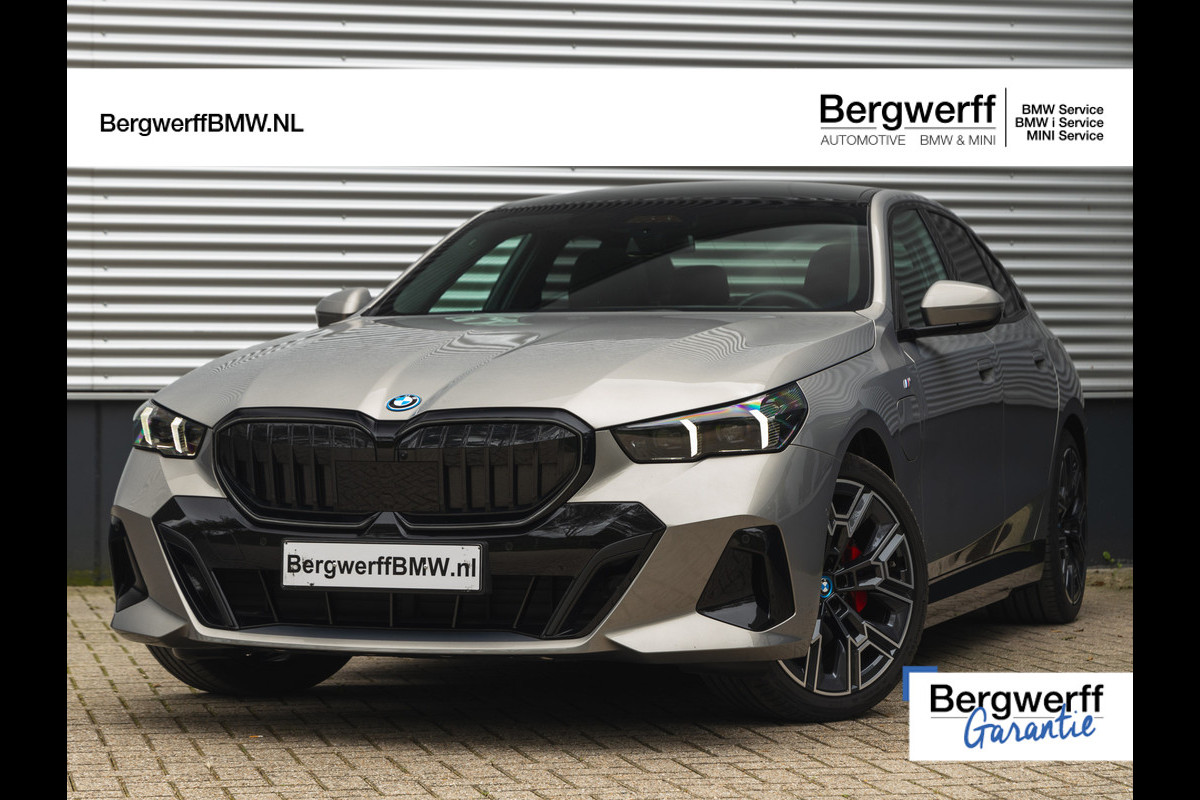 BMW 5 Serie 530e M-Sport Pro - Pano - Bowers & Wilkins - Driving + Parking Ass Prof