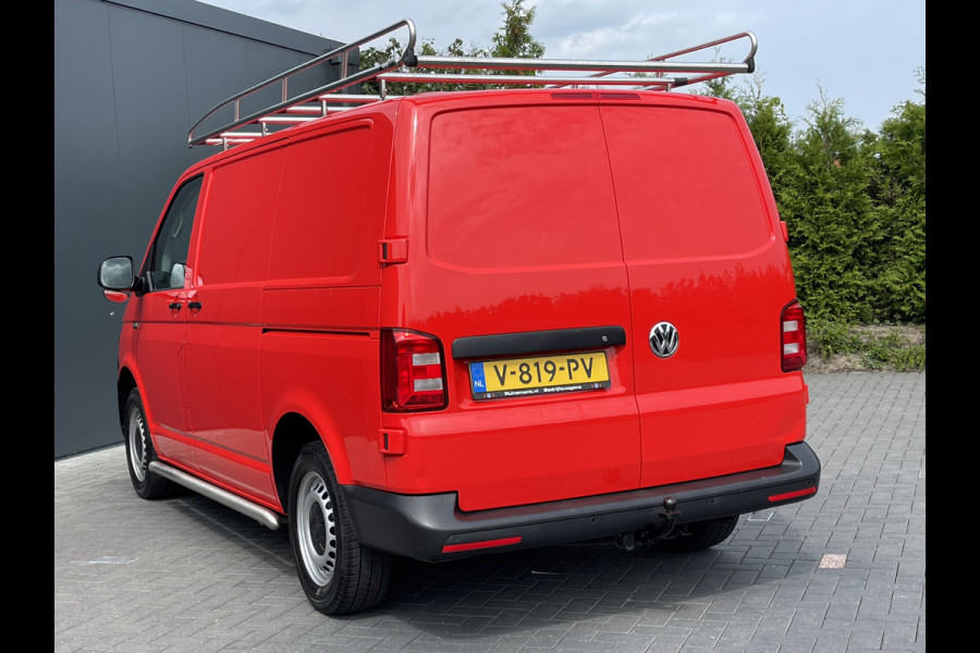 Volkswagen Transporter 2.0 TDI TRENDLINE EXECUTIVE / L1H1 / 2x SCHUIFDEUR / AIRCO / CRUISE / TREKHAAK / IMPERIAAL / 3-ZITS