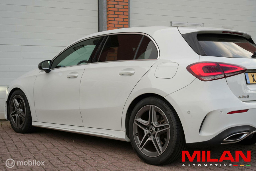 Mercedes-Benz A-Klasse 200 AMG EDITION AMG AUTOMAAT DEALER ONDERHOUDEN NAP