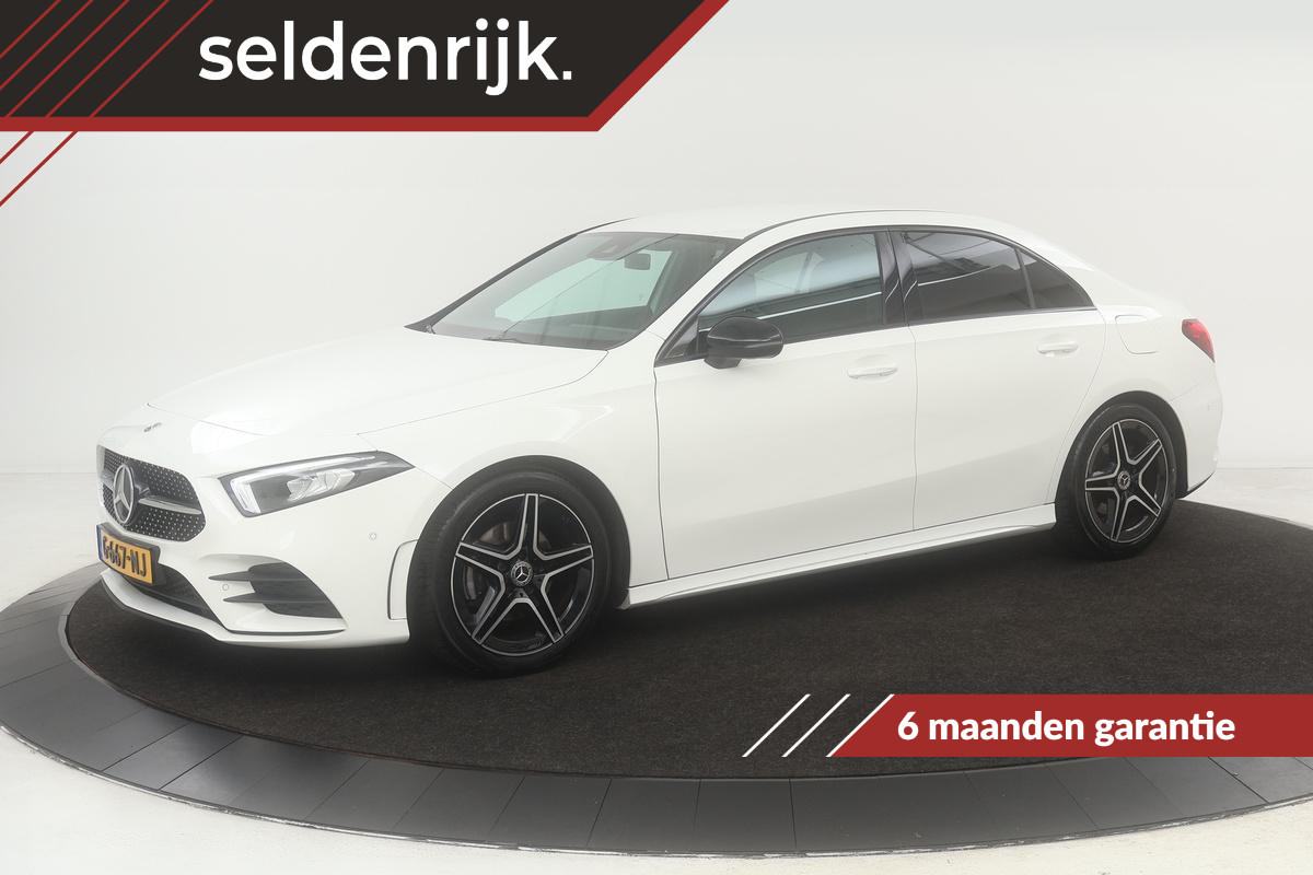 Mercedes-Benz A-Klasse 200 AMG | Carplay | Trekhaak | Widescreen | Stoelverwarming | Camera | Full LED | Navigatie | Park Assist | Half leder