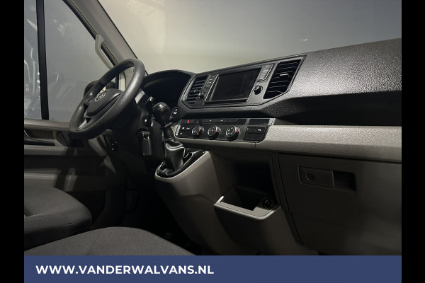 Volkswagen Crafter 2.0 TDI 140pk L3H3 L2H2 Euro6 Airco | Navigatie | 3000kg Trekhaak | Cruisecontrol Apple Carplay, Android Auto, Chauffeursstoel, Parkeersensoren, Bijrijdersbank