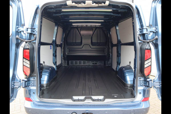 Ford Transit Custom 300 2.0 TDCI 136 pk L2 Lang - Limited - 2,5t kg Trekhaak