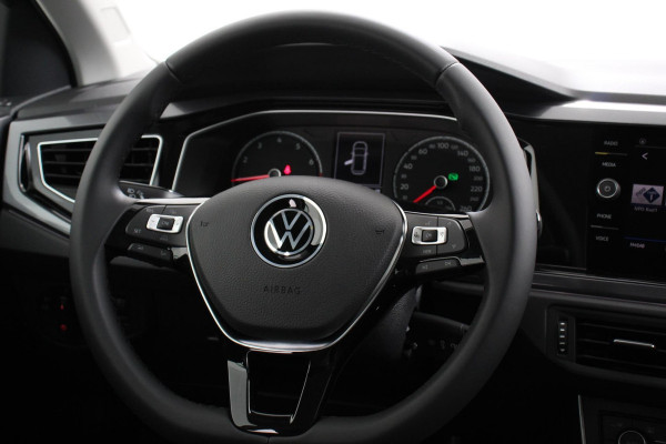 Volkswagen Polo 1.0 TSI DSG Highline Navigatie Climate Control Cruise Control DAB Bluetooth Lichtmetalen velgen