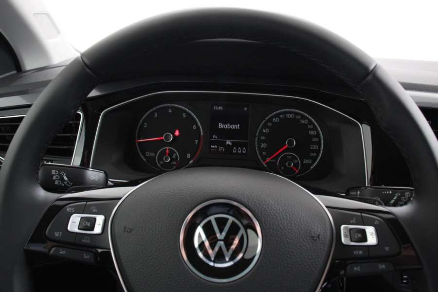 Volkswagen Polo 1.0 TSI DSG Highline Navigatie Climate Control Cruise Control DAB Bluetooth Lichtmetalen velgen