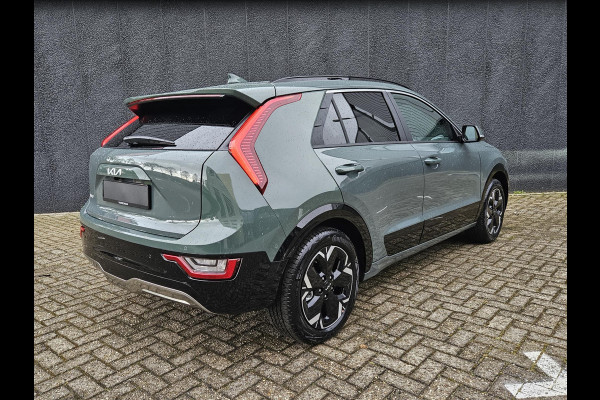 Kia Niro EV ExecutiveLine 64.8 kWh | Afneembare trekhaak | 7 jaar garantie | Snel leverbaar uit voorraad | Vehicle-2-Load (V2L) | Bekleding in premium lederlook | Harman Kardon Premium Sound System