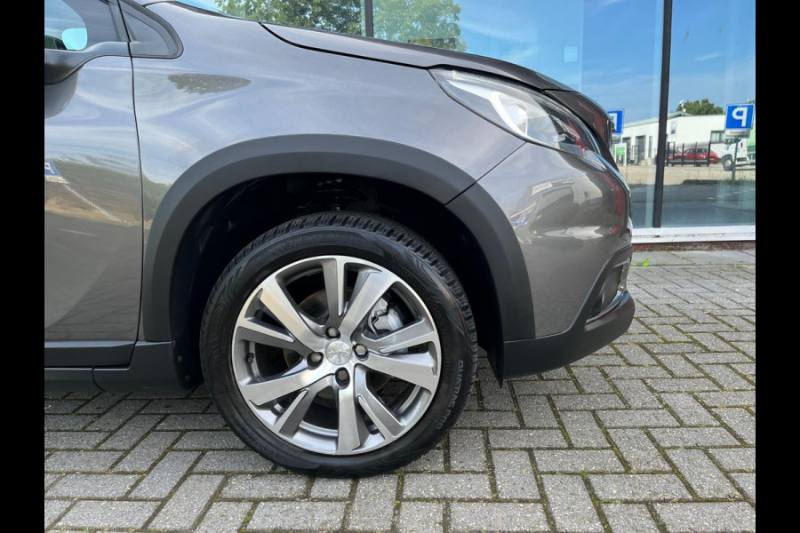 Peugeot 2008 1.2 PureTech 110PK Allure - Automaat- Navi - Panodak - Cruise - Half leder - Camera