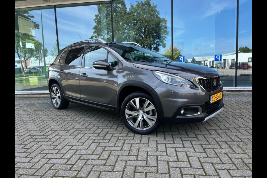 Peugeot 2008 1.2 PureTech 110PK Allure - Automaat- Navi - Panodak - Cruise - Half leder - Camera