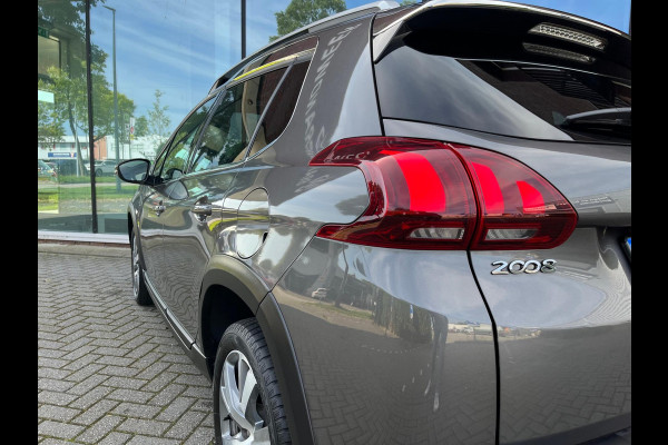 Peugeot 2008 1.2 PureTech 110PK Allure - Automaat- Navi - Panodak - Cruise - Half leder - Camera