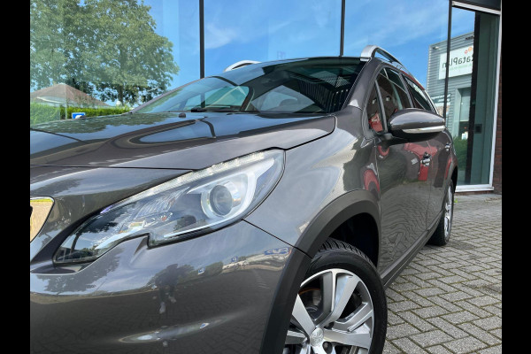 Peugeot 2008 1.2 PureTech 110PK Allure - Automaat- Navi - Panodak - Cruise - Half leder - Camera