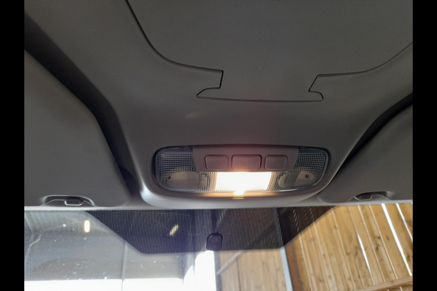 Ford Transit Connect 100pk L2 Trend Navigatie Airco Parkeersensoren Camera trekhaak