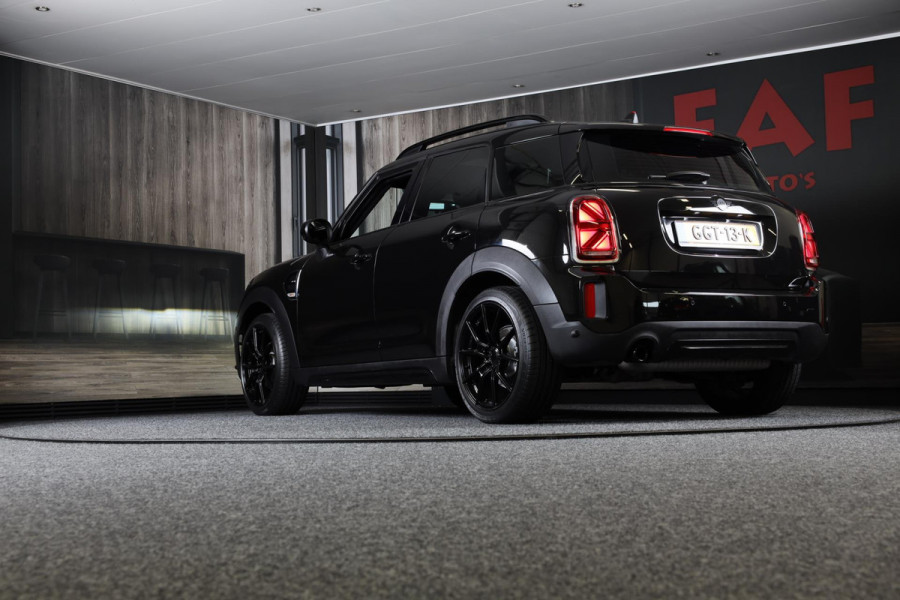 MINI Countryman 1.5 Cooper ALL4 Black Edition / AUT / Digital Cockpit / Navi / Ecc / Open Panoramadak / Led / Pdc / 19 Inch