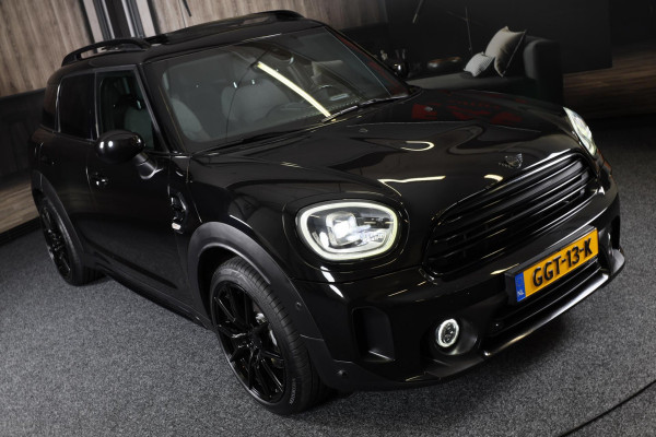 MINI Countryman 1.5 Cooper ALL4 Black Edition / AUT / Digital Cockpit / Navi / Ecc / Open Panoramadak / Led / Pdc / 19 Inch