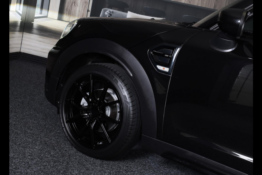 MINI Countryman 1.5 Cooper ALL4 Black Edition / AUT / Digital Cockpit / Navi / Ecc / Open Panoramadak / Led / Pdc / 19 Inch