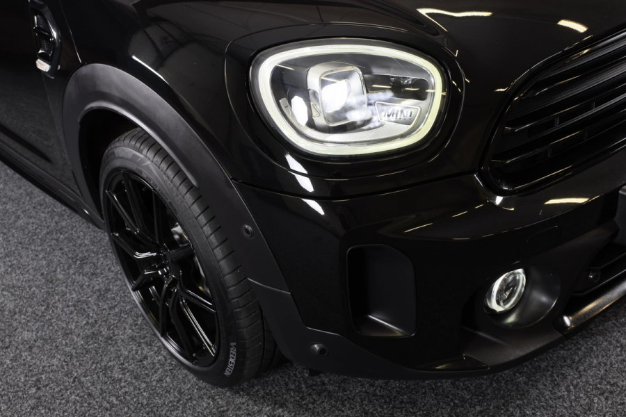 MINI Countryman 1.5 Cooper ALL4 Black Edition / AUT / Digital Cockpit / Navi / Ecc / Open Panoramadak / Led / Pdc / 19 Inch