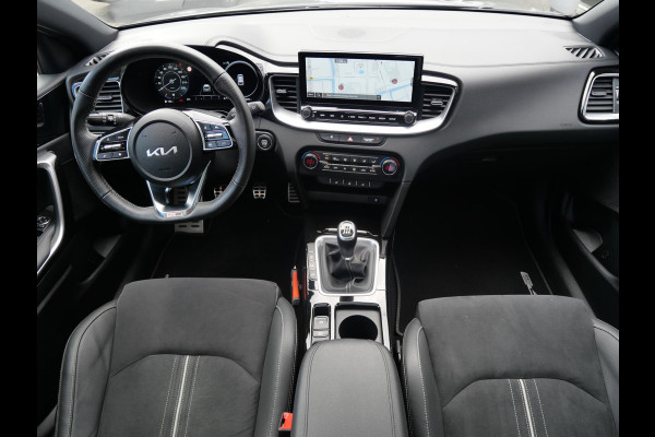 Kia Ceed Sportswagon 1.5 T-GDi GT-Line | Trekhaak | Schuif-Kanteldak | Stoelverwarming | LED | Clima | Navi | Camera