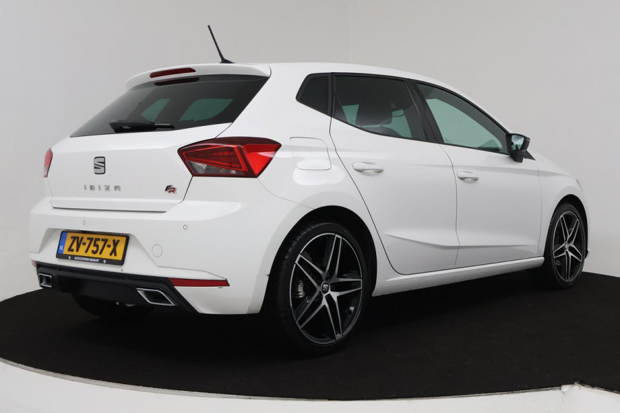 Seat Ibiza 1.0 TSI FR Business Intense Automaat (CAMERA, NAVIGATIE, LED, PDC, CLIMATE, CRUISE, NL-AUTO, GOED ONDERHOUDEN)