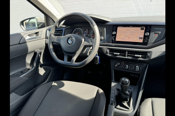 Volkswagen Polo 1.0 MPI Trendline Airco Carplay DAB Navigatie Cruise 4x Elektrische ramen 4 Seizoenen banden