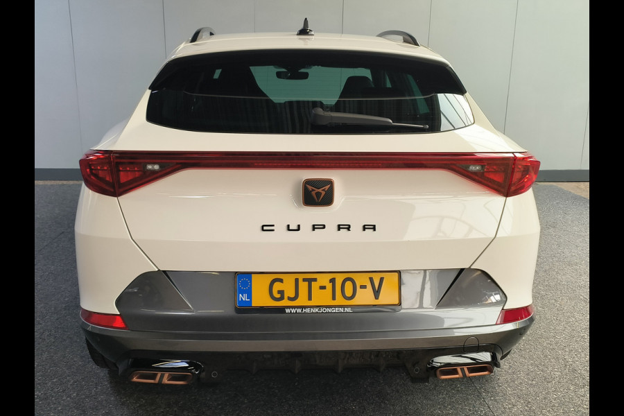 CUPRA Formentor 1.4 e-Hybrid Performance DSG6 245PK  uit 2022 Rijklaar + 12 maanden Bovag-garantie Henk Jongen Auto's in Helmond,  al 50 jaar service zoals 't hoort!