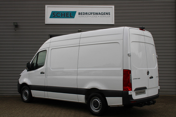 Mercedes-Benz Sprinter 317 CDI L2H2 Pro - Facelift - 3.5t Trekhaak - MBUX10 - Betimmering - DAB - Camera - Cruise - 270gr deuren - Rijklaar