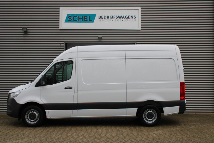 Mercedes-Benz Sprinter 317 CDI L2H2 Pro - Facelift - 3.5t Trekhaak - MBUX10 - Betimmering - DAB - Camera - Cruise - 270gr deuren - Rijklaar