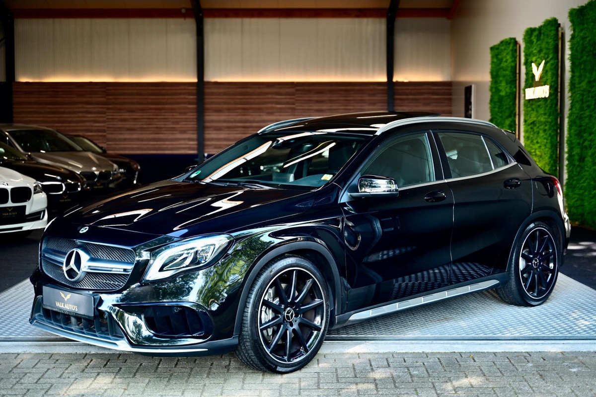 Mercedes-Benz GLA 45 AMG 4Matic - Panoramadak - Achteruitrijcamera - CarPlay - Parkeerassistent -