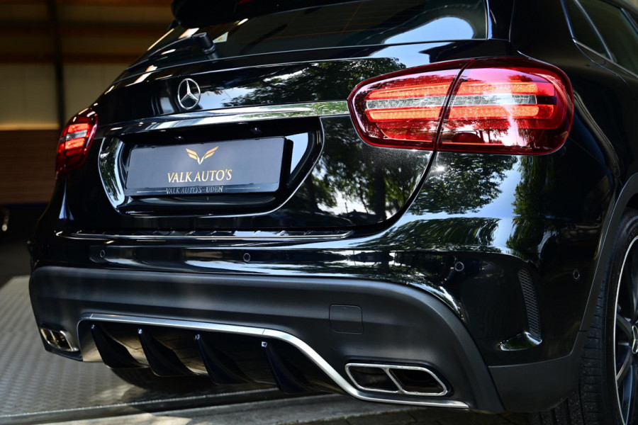 Mercedes-Benz GLA 45 AMG 4Matic - Panoramadak - Achteruitrijcamera - CarPlay - Parkeerassistent -