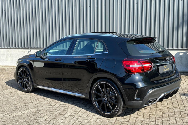 Mercedes-Benz GLA 45 AMG 4Matic - Panoramadak - Achteruitrijcamera - CarPlay - Parkeerassistent -