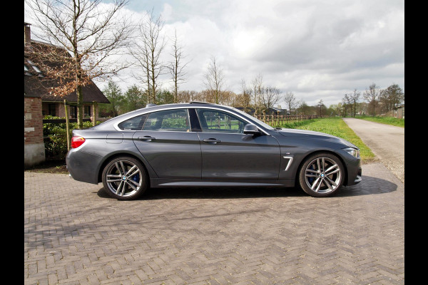 BMW 4 Serie Gran Coupé 440i High Executive M-Pakket | Led | Panoramdak | Cruise Control | Bluetooth | Harman Kardon |