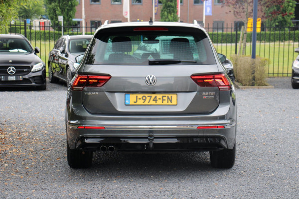 Volkswagen Tiguan 2.0 TSI 4Motion Highline Business R 180 PK ACC Trekhaak 360 Camera 18''